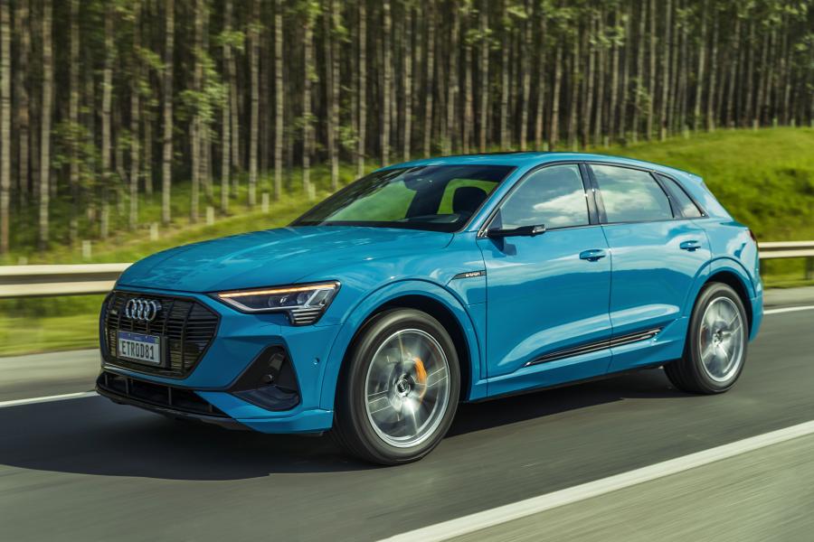  Audi e-tron 55 Quattro S-Line 2020 года  (LA) (фото 13 из 36)